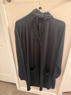 Black Hooded Women's Swim Coverup Tunic